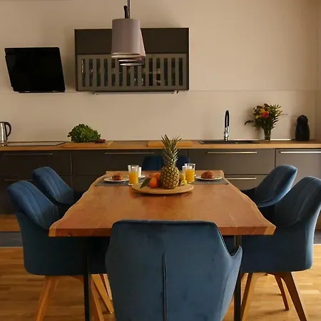 Beautiful View Apartment *