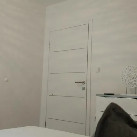 Beautiful View Apartment *